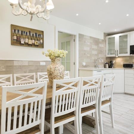 Sitges Spaces Mediterranean Apartments 4 Bedroom, 4 Bathroom, Huge Terrace, Jacuzzi- Sleeps 9 Eksteriør billede
